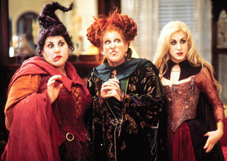 hocus pocus Top 10 Halloween Movies for Kids & Family to Watch on Mobile Devices