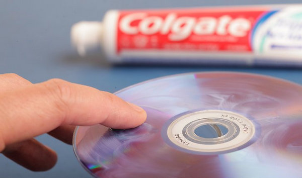 how to fix a skipping dvd