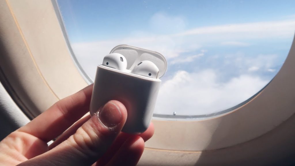 can-you-use-airpods-on-a-plane-2