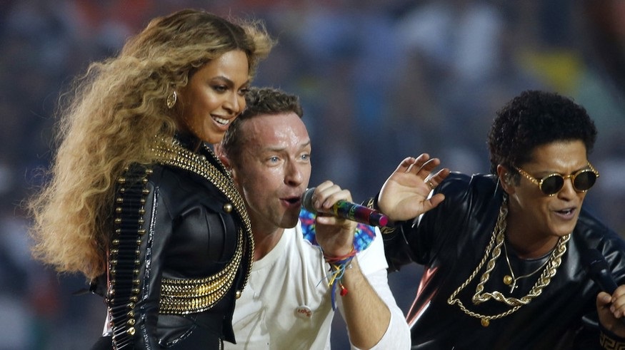 酷玩樂團與碧昂絲-布魯諾-馬爾斯-  